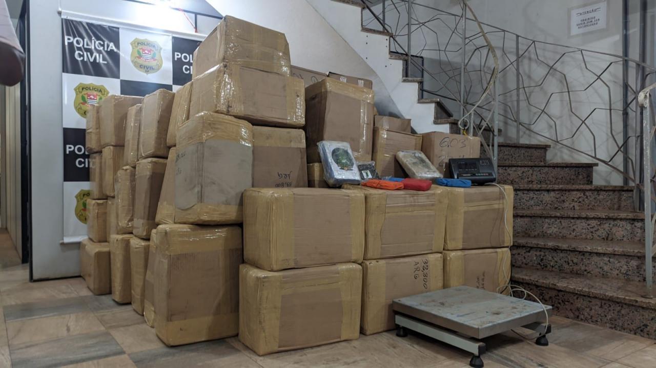 Foto 5 de 13 — DISE apreende mais de 2 toneladas de maconha em Araraquara e dois são presos